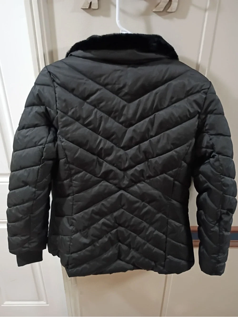Nautica Black Quilted Puffer Jacket with Faux Fur Collar